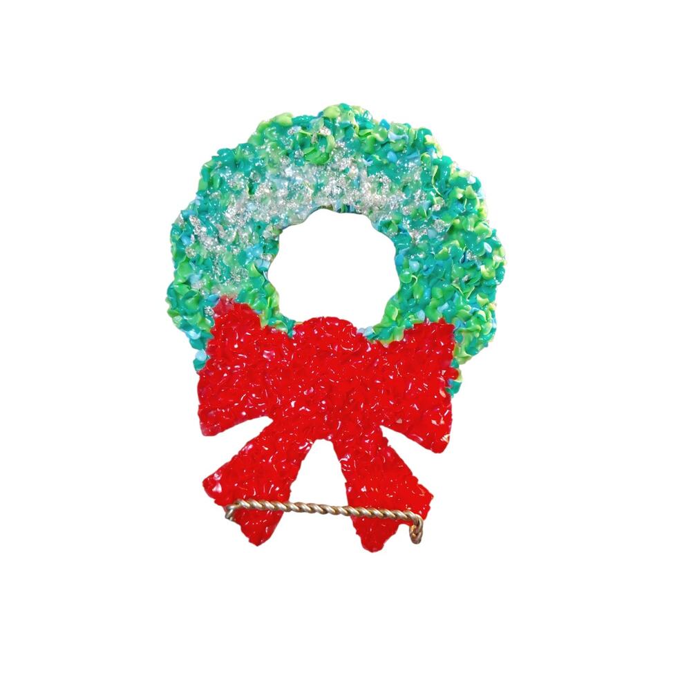 Vintage miniature popcorn Christmas tree and wreath wall hanging